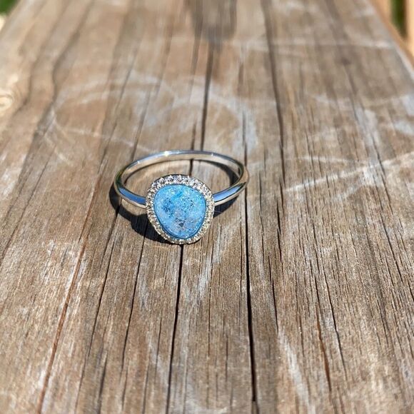 .925 Sterling silver CZ ring - Picture 2 of 4